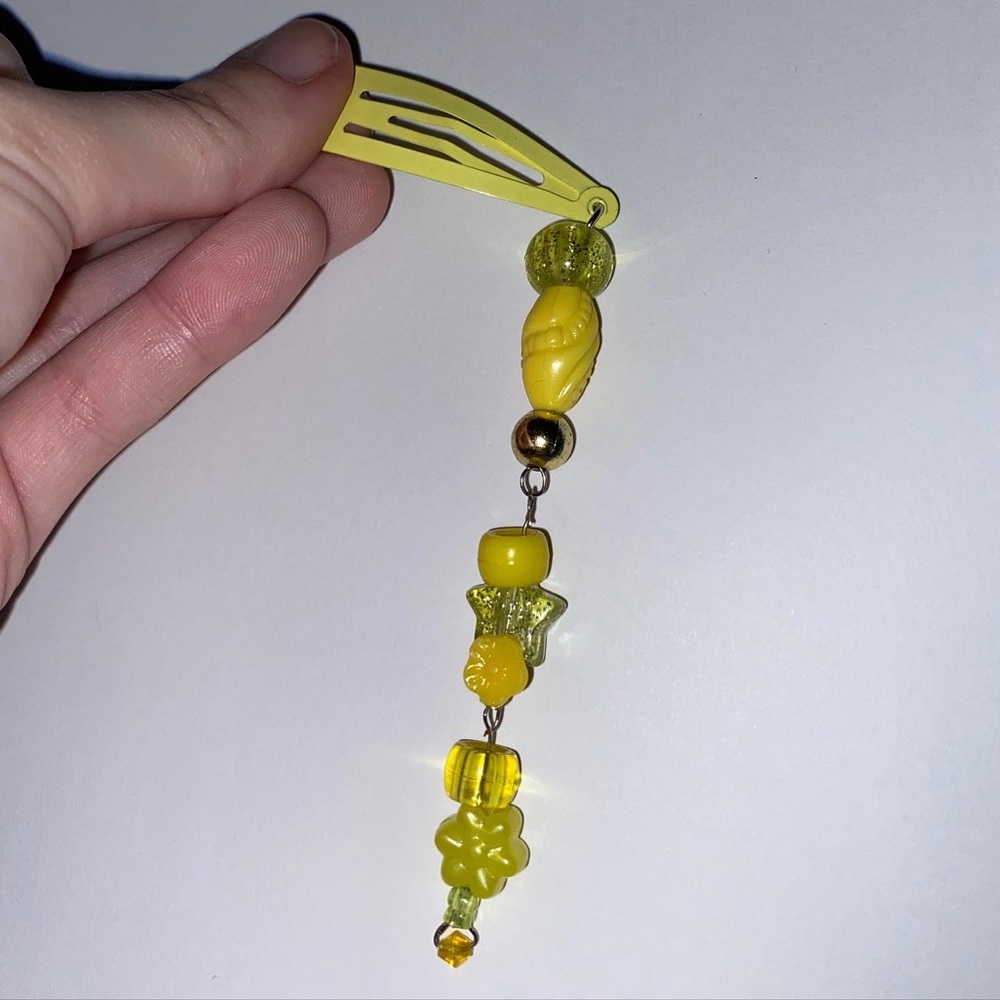 Beaded hair clip